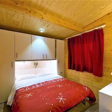 Horská chata Wooden Chalet In With Shared Pool La Salle