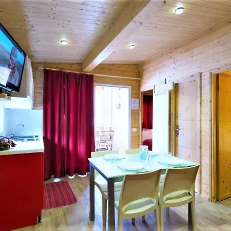 Wooden Chalet In With Shared Pool